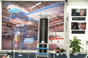 sri-chinmoy-flugzeug.jpg